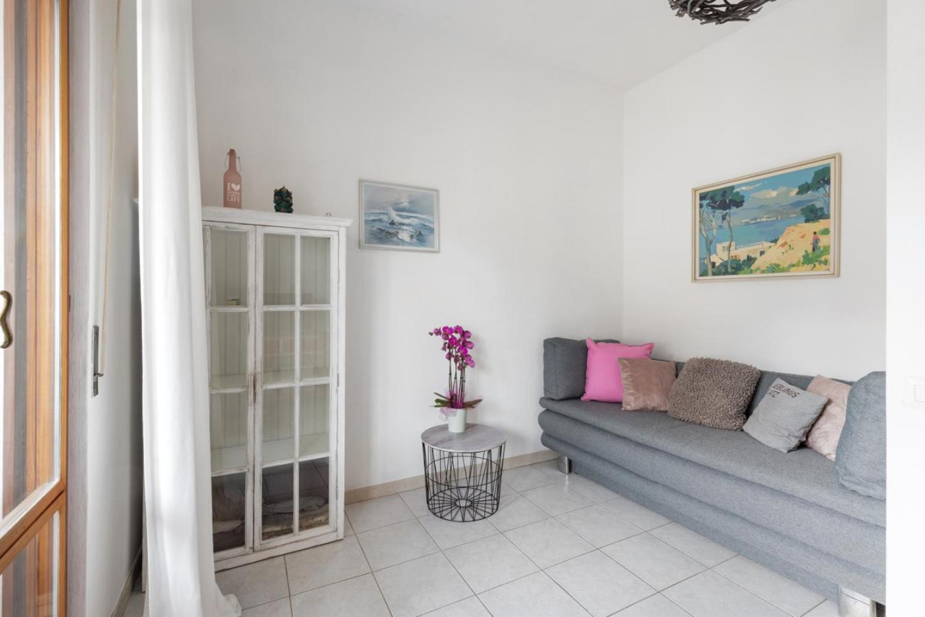 Casa Mo Lägenhet Cannobio Exteriör bild
