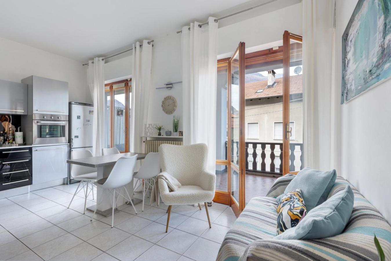 Casa Mo Lägenhet Cannobio Exteriör bild