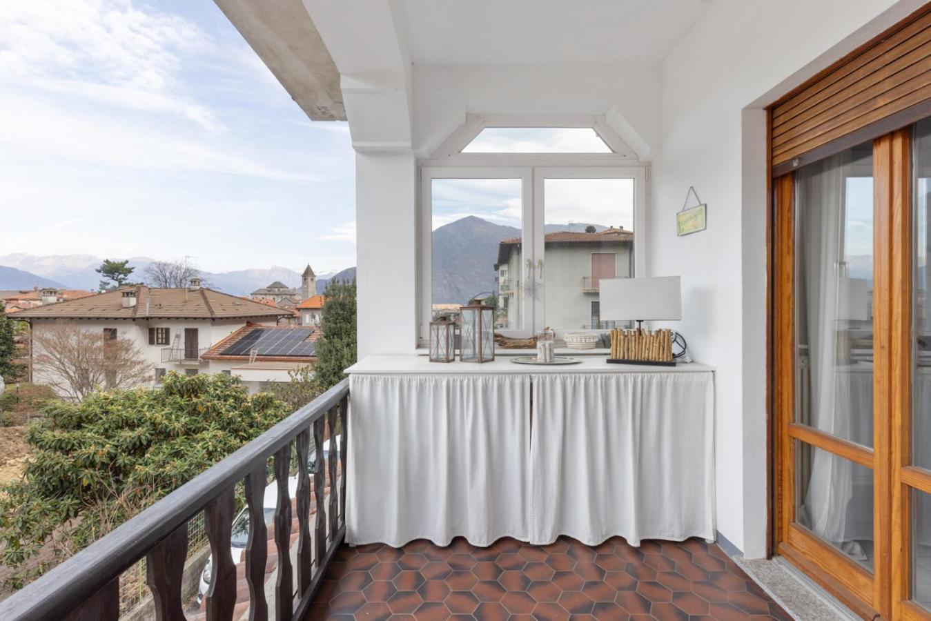 Casa Mo Lägenhet Cannobio Exteriör bild